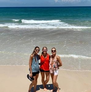 Meet your Posher, Michele